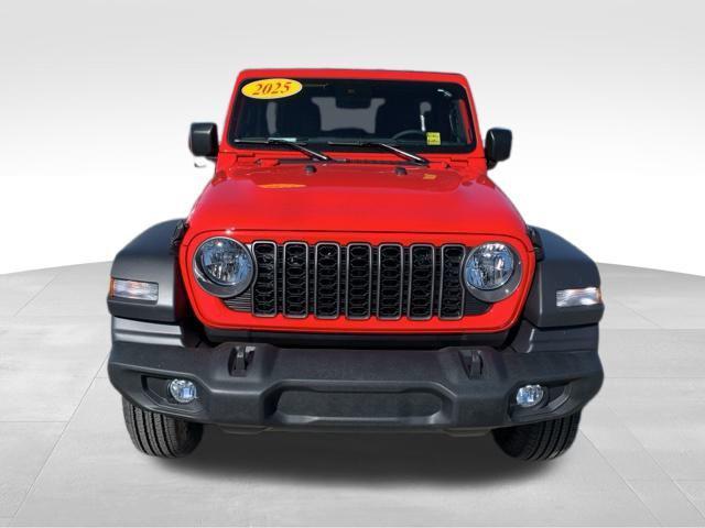 new 2025 Jeep Wrangler car, priced at $46,857