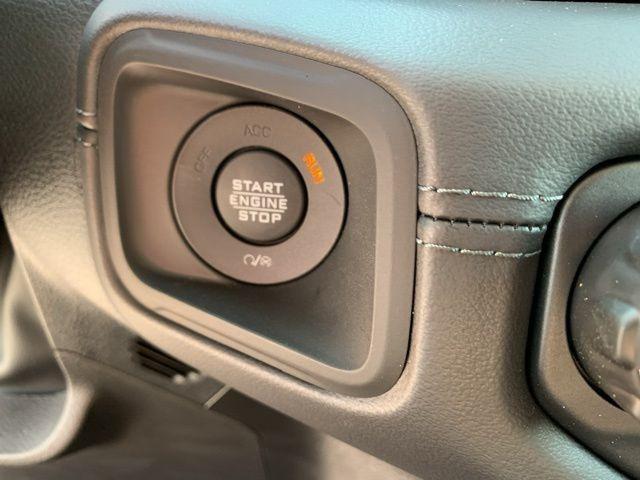 new 2025 Jeep Gladiator car, priced at $48,308