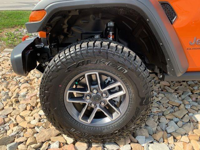 new 2025 Jeep Gladiator car, priced at $48,308