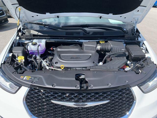 new 2026 Chrysler Pacifica car, priced at $42,905