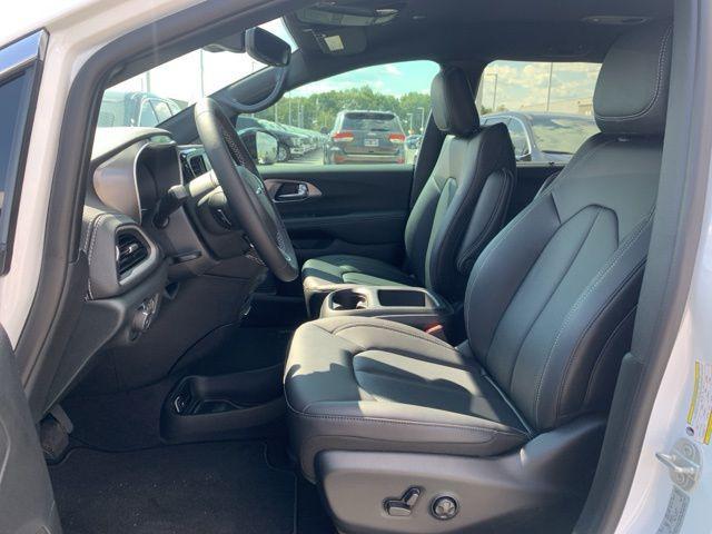 new 2026 Chrysler Pacifica car, priced at $42,905