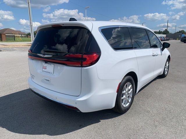 new 2026 Chrysler Pacifica car, priced at $42,905