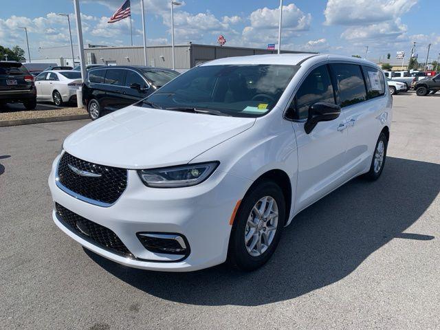 new 2026 Chrysler Pacifica car, priced at $42,905