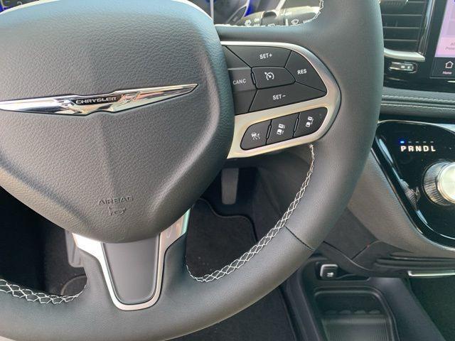 new 2026 Chrysler Pacifica car, priced at $42,905