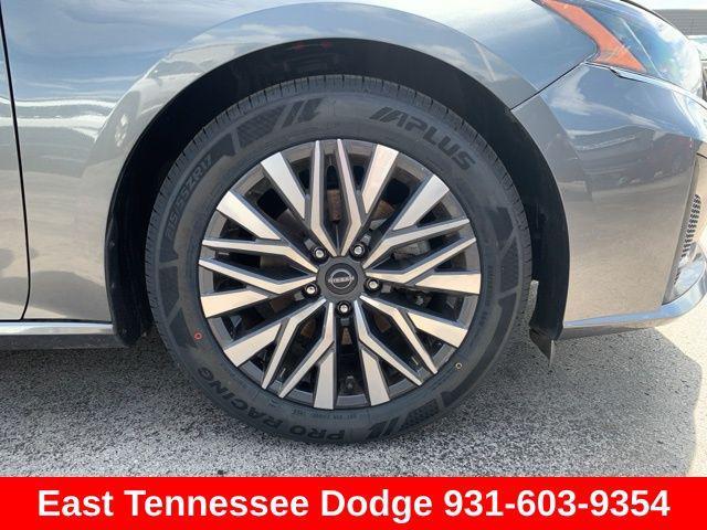 used 2023 Nissan Altima car, priced at $20,395