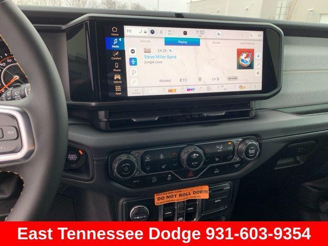 new 2025 Jeep Wrangler car, priced at $54,775