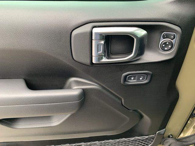 new 2025 Jeep Gladiator car, priced at $46,610