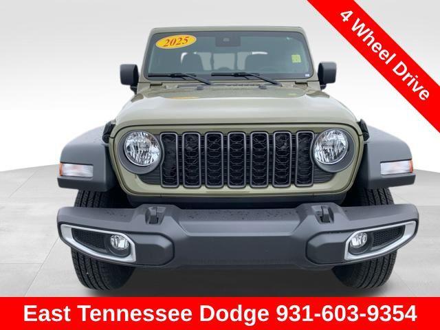 new 2025 Jeep Gladiator car, priced at $46,610