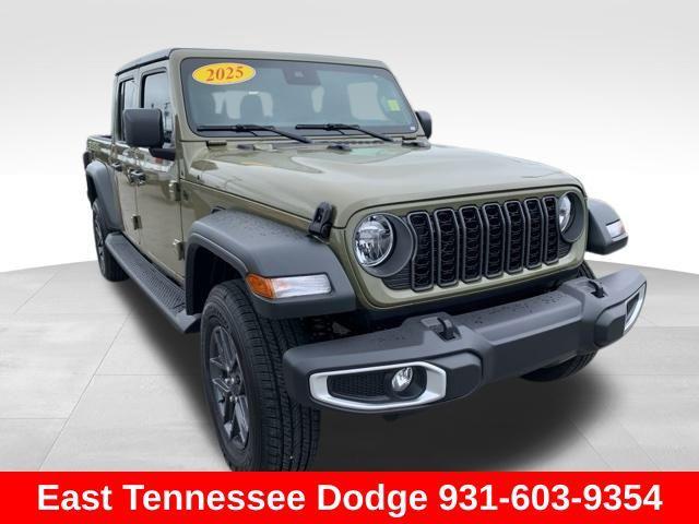 new 2025 Jeep Gladiator car, priced at $46,610