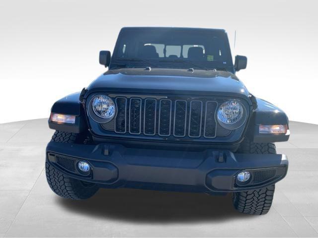 new 2025 Jeep Gladiator car, priced at $42,181