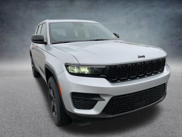 new 2025 Jeep Grand Cherokee car, priced at $45,967