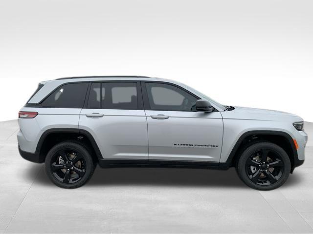 new 2025 Jeep Grand Cherokee car, priced at $48,175