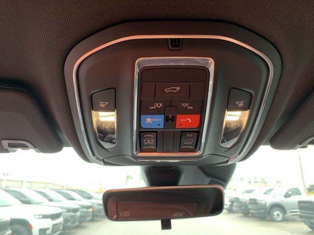 new 2025 Jeep Grand Cherokee car, priced at $41,108