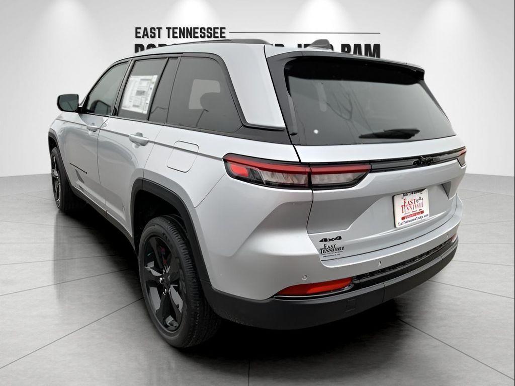 new 2025 Jeep Grand Cherokee car, priced at $41,108