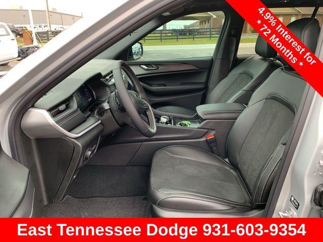 new 2025 Jeep Grand Cherokee car, priced at $42,608
