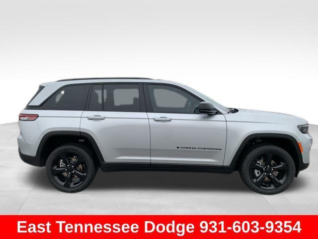 new 2025 Jeep Grand Cherokee car, priced at $48,175