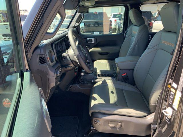 new 2025 Jeep Gladiator car, priced at $58,575