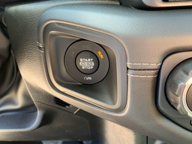 new 2025 Jeep Gladiator car, priced at $58,575