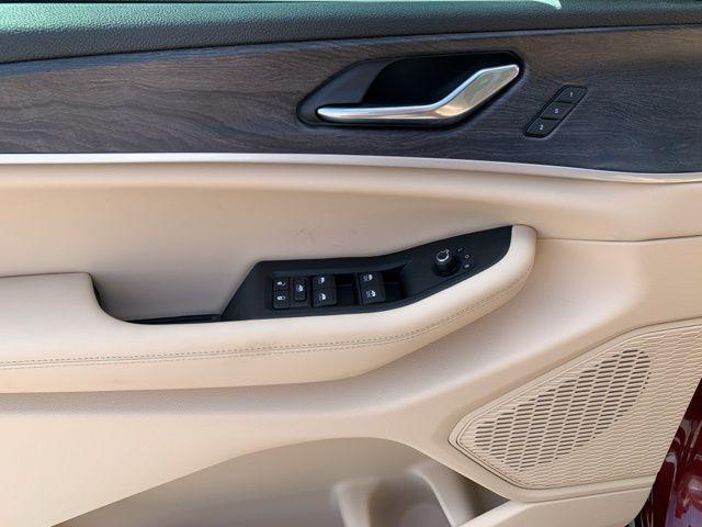 new 2025 Jeep Grand Cherokee L car, priced at $47,072