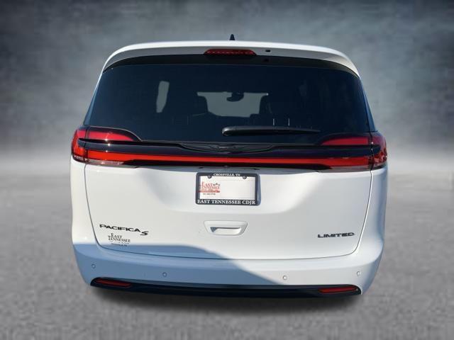 new 2025 Chrysler Pacifica car, priced at $52,019