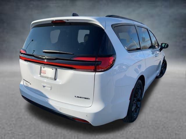 new 2025 Chrysler Pacifica car, priced at $52,019