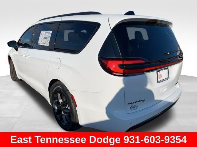 new 2025 Chrysler Pacifica car, priced at $54,590