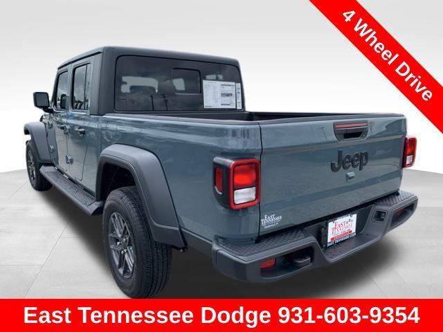 new 2025 Jeep Gladiator car, priced at $46,610