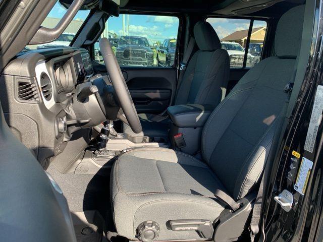 new 2026 Jeep Wrangler car, priced at $48,695