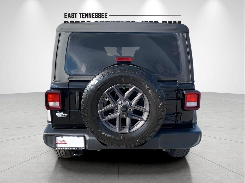 new 2026 Jeep Wrangler car, priced at $48,695