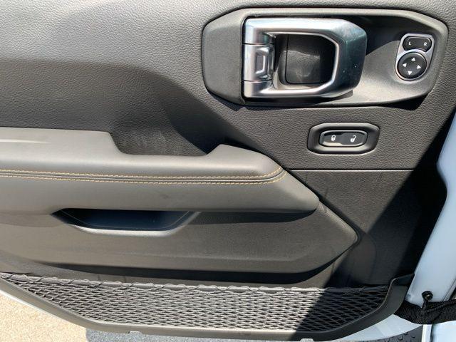new 2025 Jeep Wrangler car, priced at $53,725