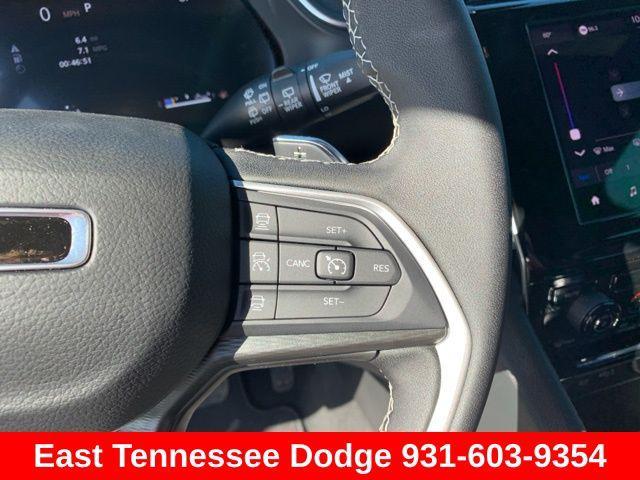 new 2025 Jeep Grand Cherokee car, priced at $42,175