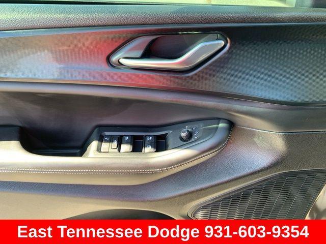new 2025 Jeep Grand Cherokee car, priced at $42,175