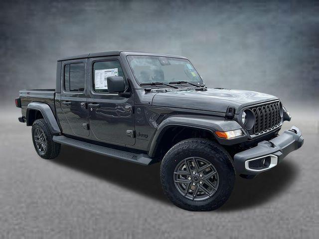 new 2024 Jeep Gladiator car, priced at $48,173