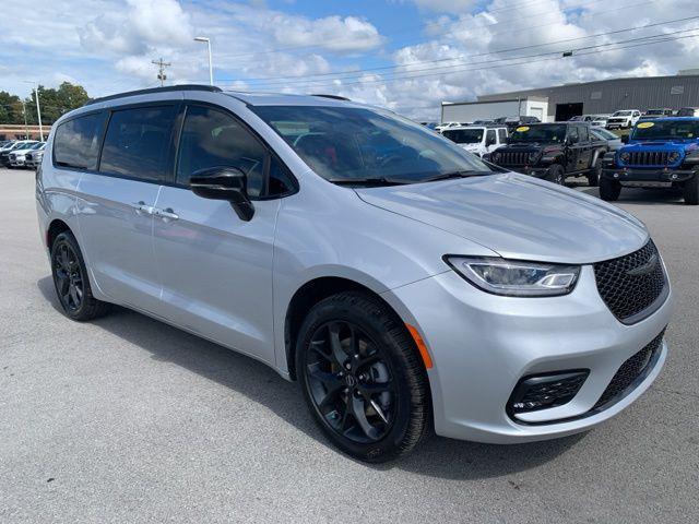 new 2026 Chrysler Pacifica car, priced at $54,670