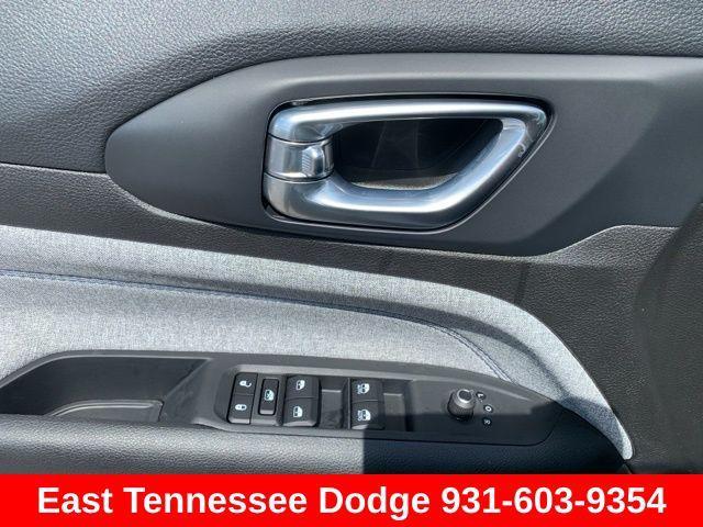 new 2025 Jeep Compass car, priced at $27,495