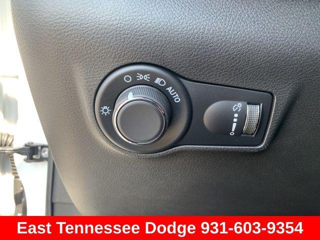 new 2025 Jeep Compass car, priced at $27,495