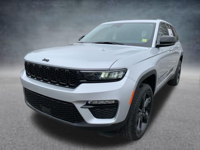 new 2025 Jeep Grand Cherokee car, priced at $48,043