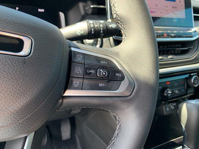 new 2025 Jeep Compass car, priced at $37,235