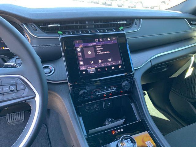 new 2025 Jeep Grand Cherokee L car, priced at $41,276