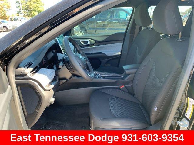 new 2025 Jeep Compass car, priced at $28,090