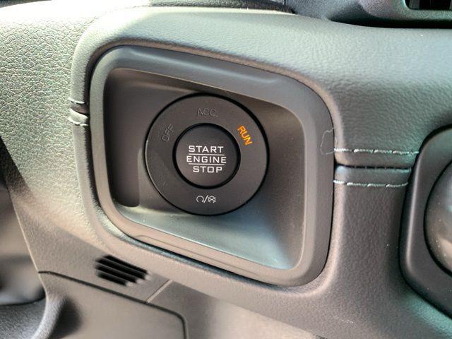 used 2025 Jeep Gladiator car, priced at $51,423