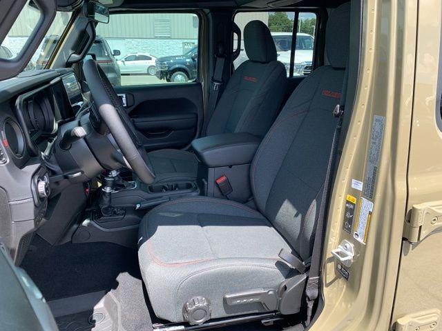 used 2025 Jeep Gladiator car, priced at $51,423