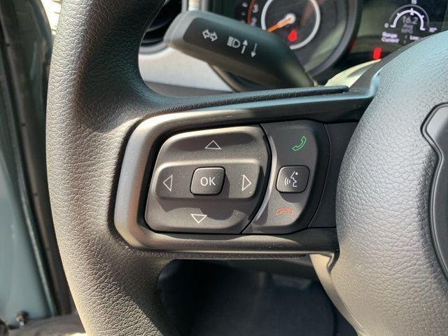 new 2025 Jeep Gladiator car, priced at $46,035