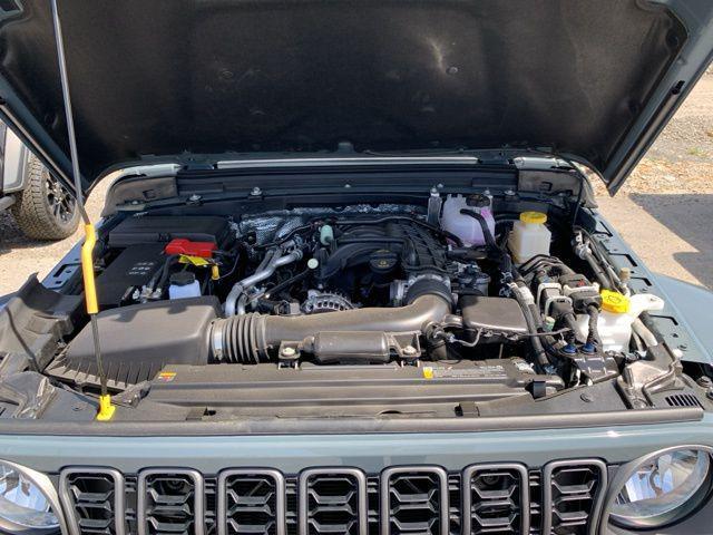 new 2025 Jeep Gladiator car, priced at $46,035