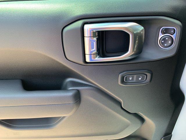 new 2025 Jeep Gladiator car, priced at $47,981