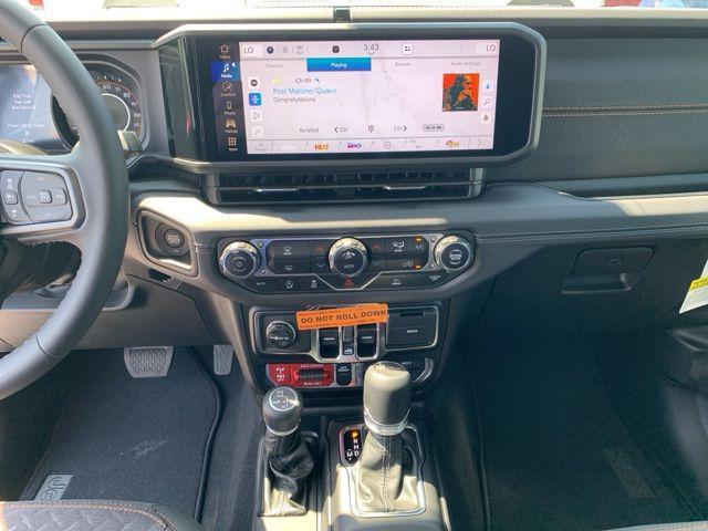 new 2025 Jeep Gladiator car, priced at $47,981