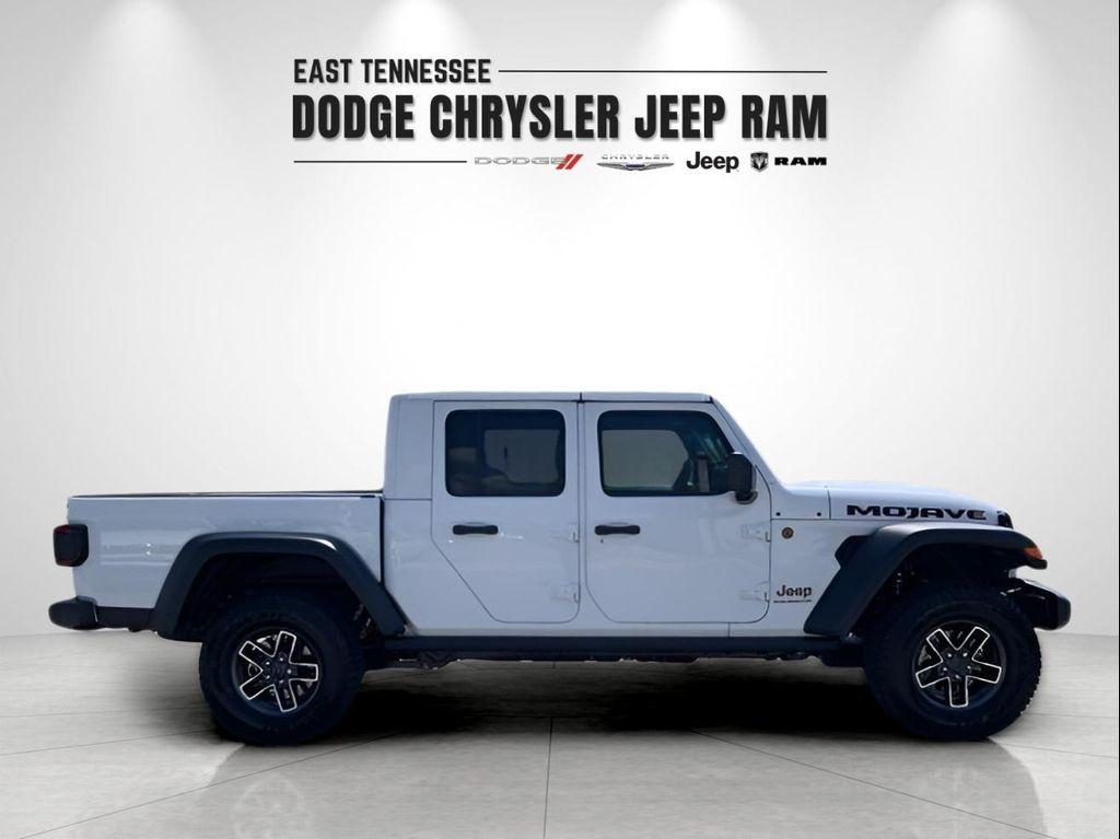 new 2025 Jeep Gladiator car, priced at $47,502