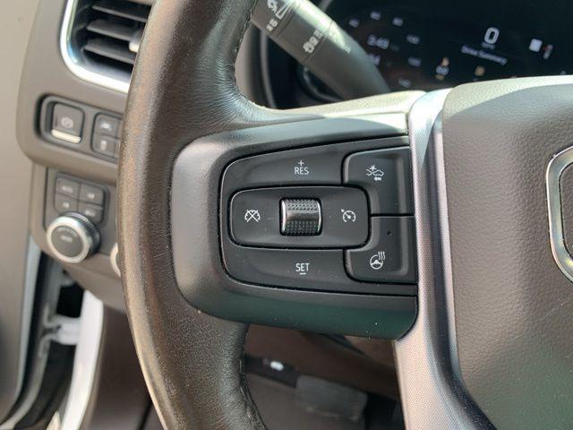 used 2022 GMC Yukon XL car, priced at $51,189