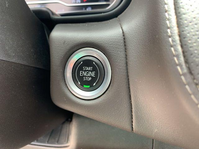 used 2022 GMC Yukon XL car, priced at $51,189