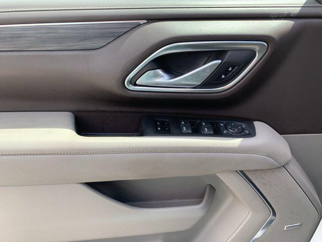 used 2022 GMC Yukon XL car, priced at $51,189